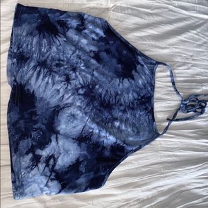 Large blue tie-dye hotel top